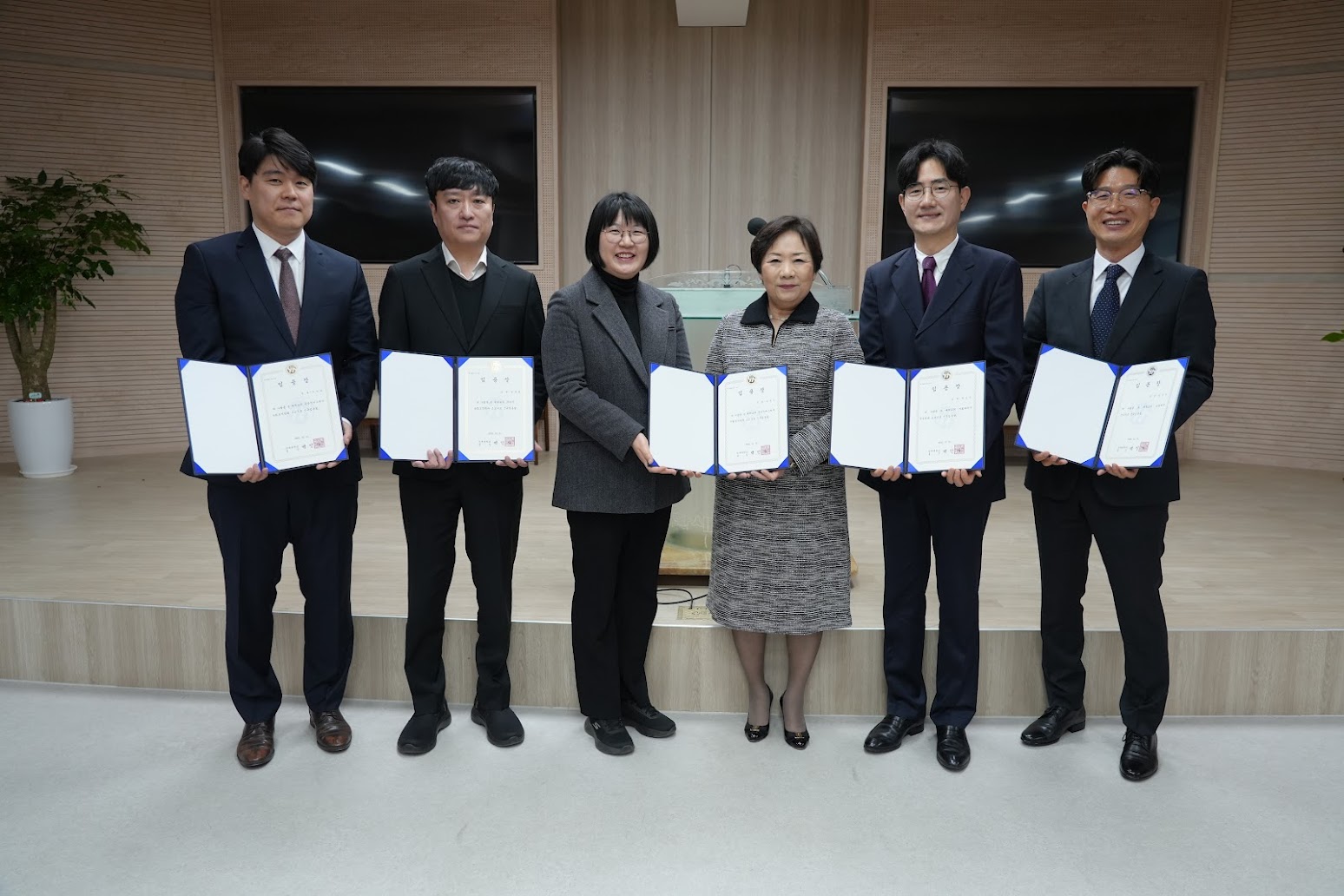 2025학년도 1학기 신임 교수 임용장 수여 대표이미지